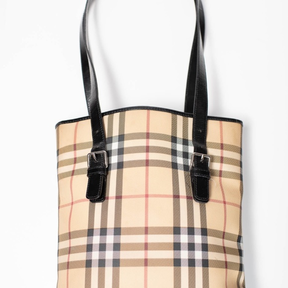 Burberry Nova Check Bucket Bag - Picture 5 of 8